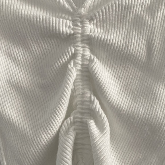 Dreamers by Debut (juniors) ribbed long sleeve scrunch top, white - Picture 7 of 7